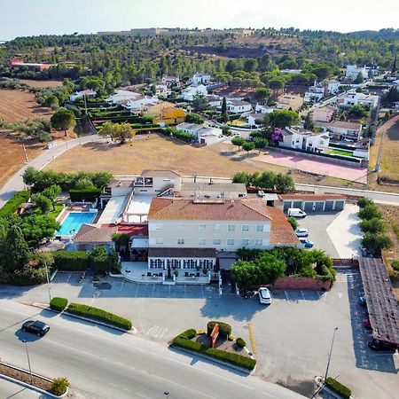 Hotel & Restaurant Figueres Parc Los Hostalets de Llers 외부 사진