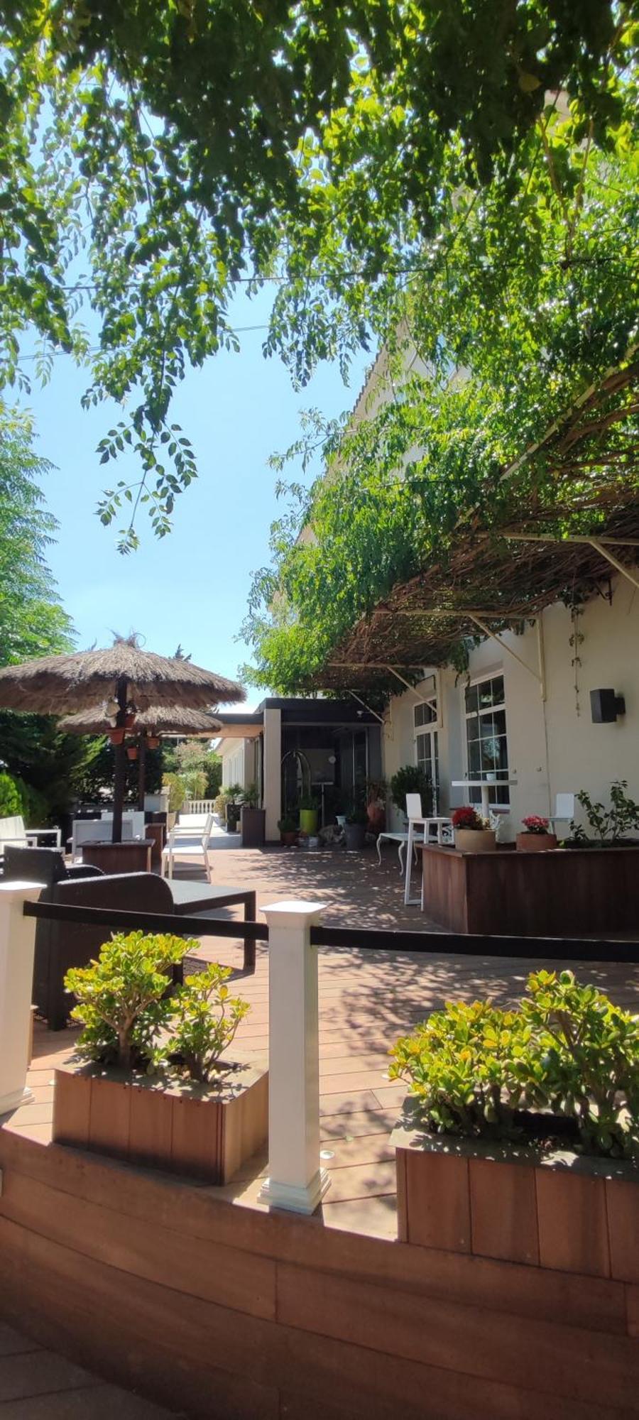 Hotel & Restaurant Figueres Parc Los Hostalets de Llers 외부 사진