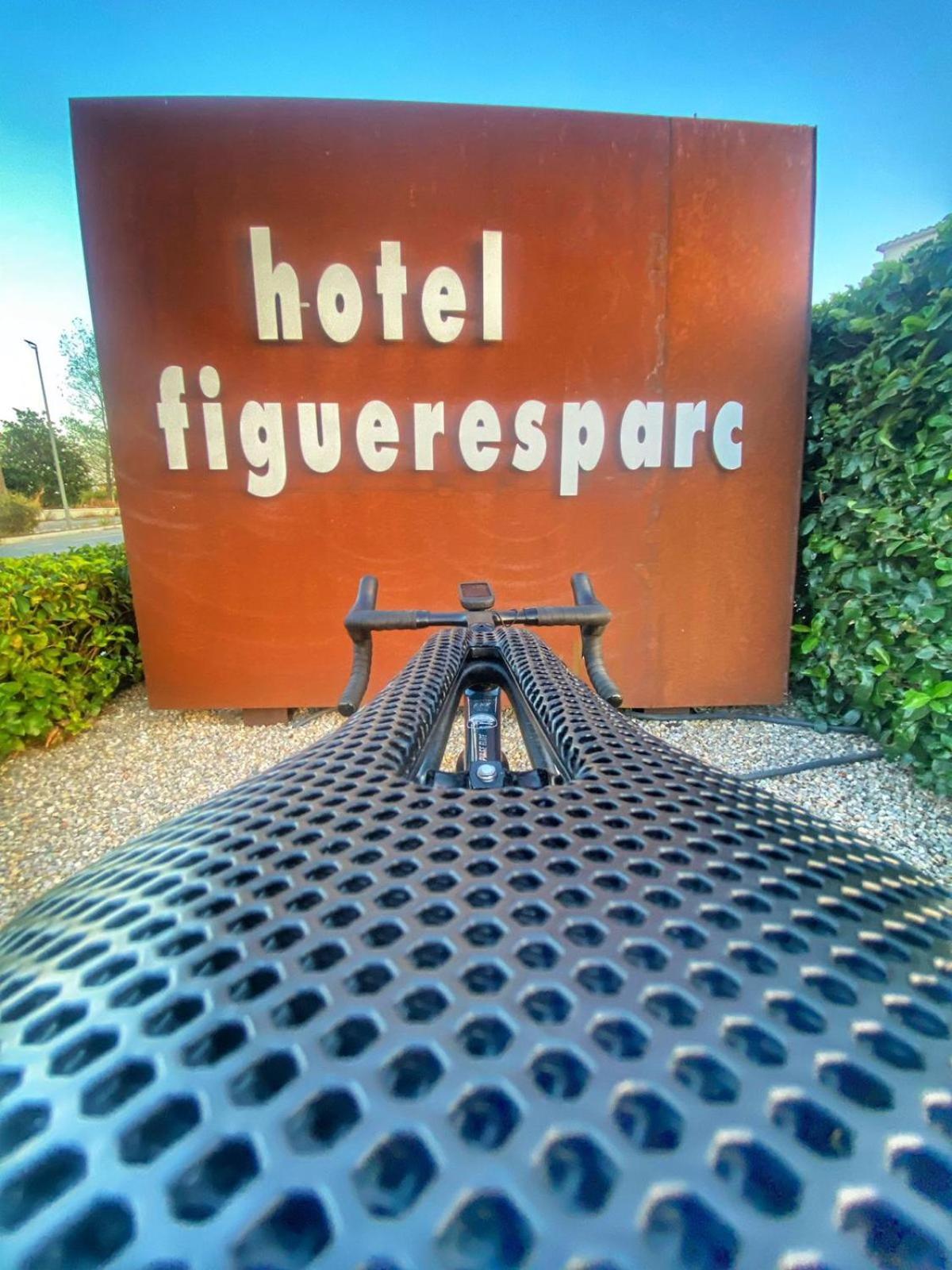 Hotel & Restaurant Figueres Parc Los Hostalets de Llers 외부 사진