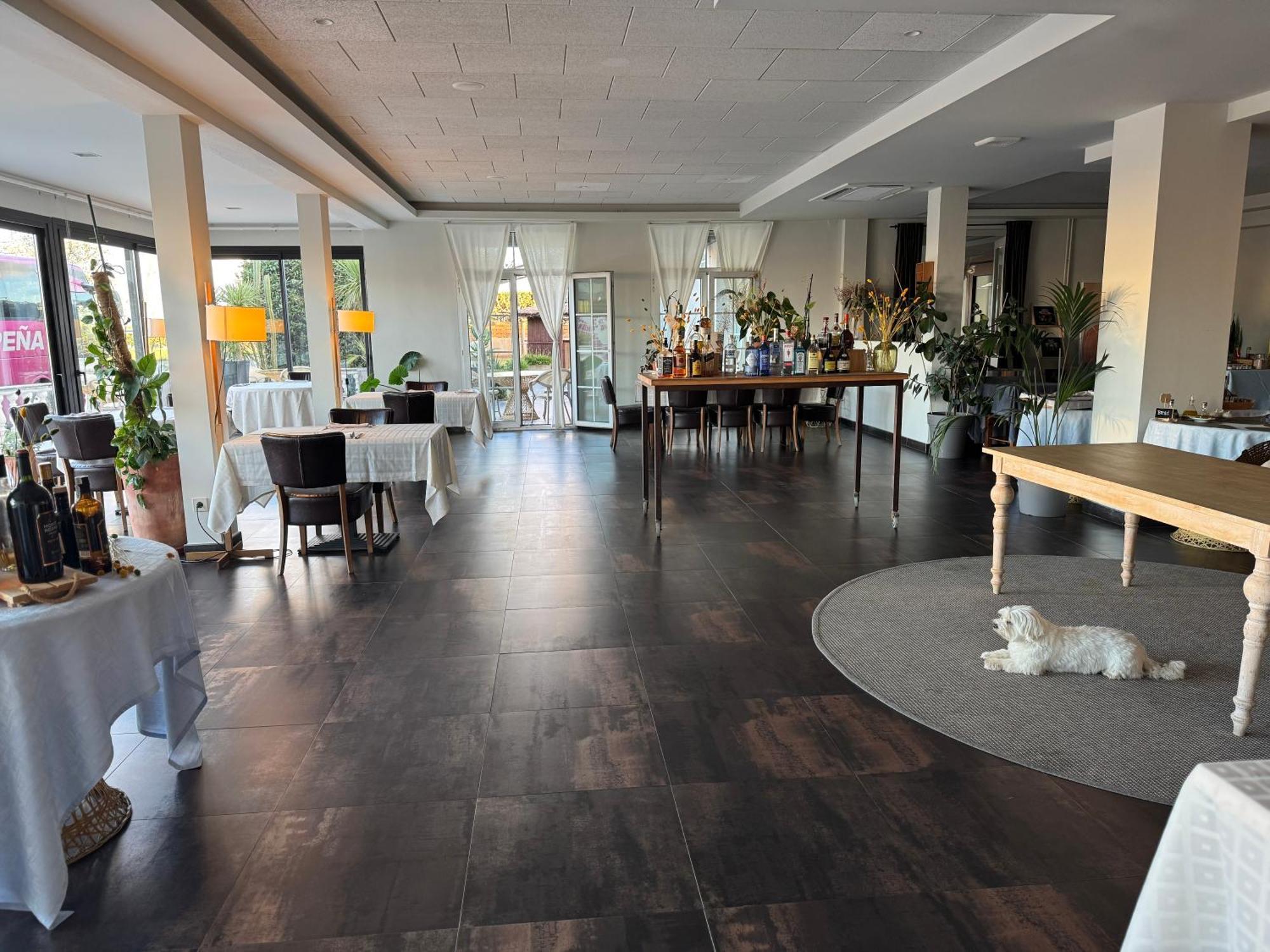 Hotel & Restaurant Figueres Parc Los Hostalets de Llers 외부 사진