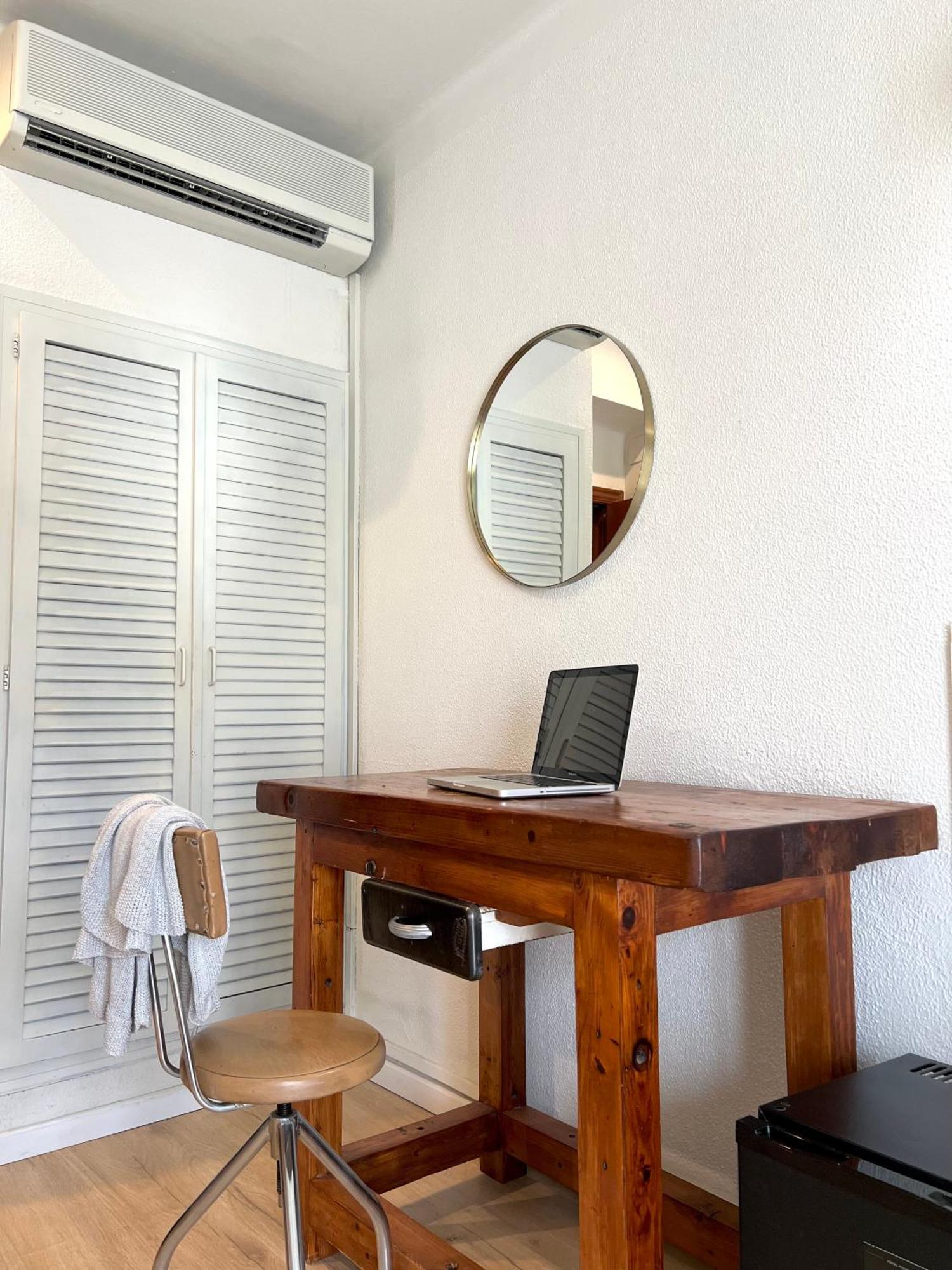 Hotel & Restaurant Figueres Parc Los Hostalets de Llers 외부 사진