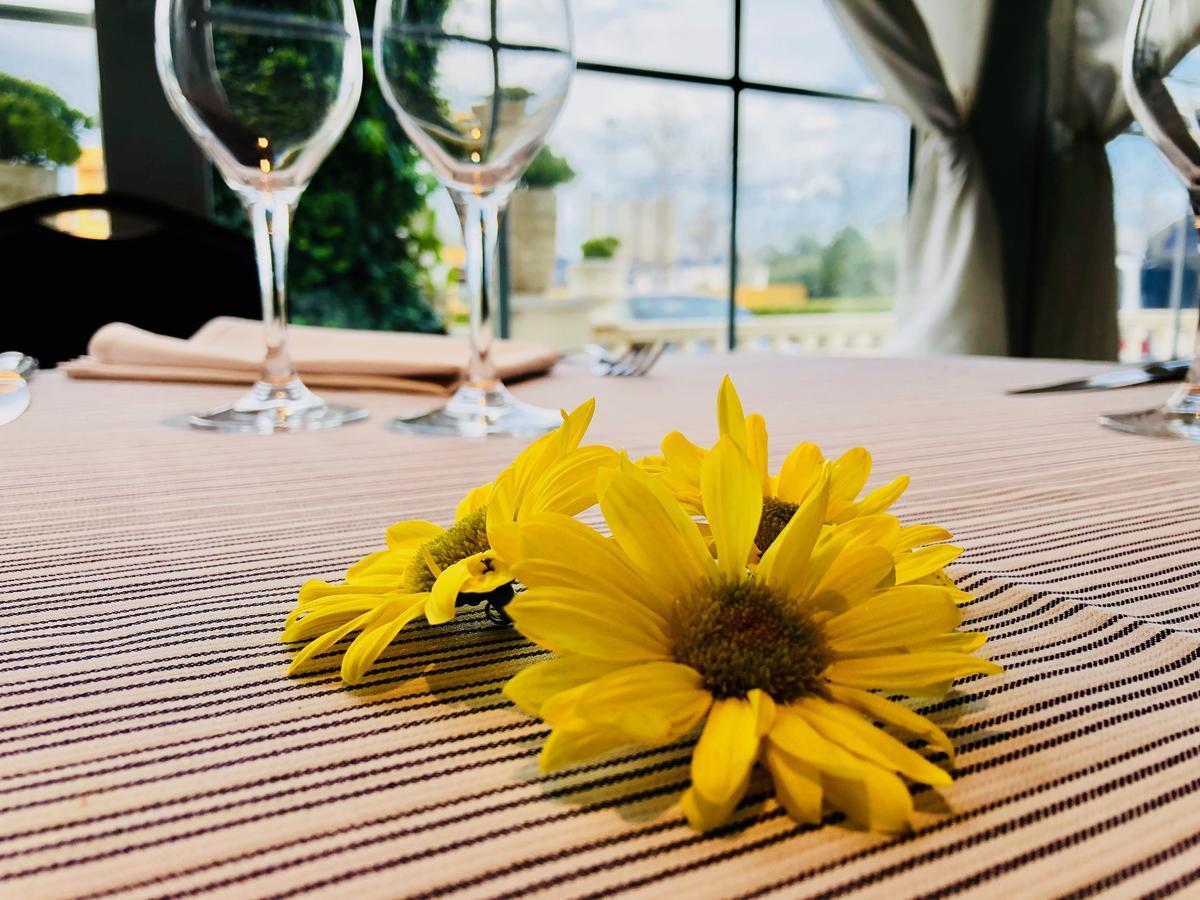 Hotel & Restaurant Figueres Parc Los Hostalets de Llers 외부 사진